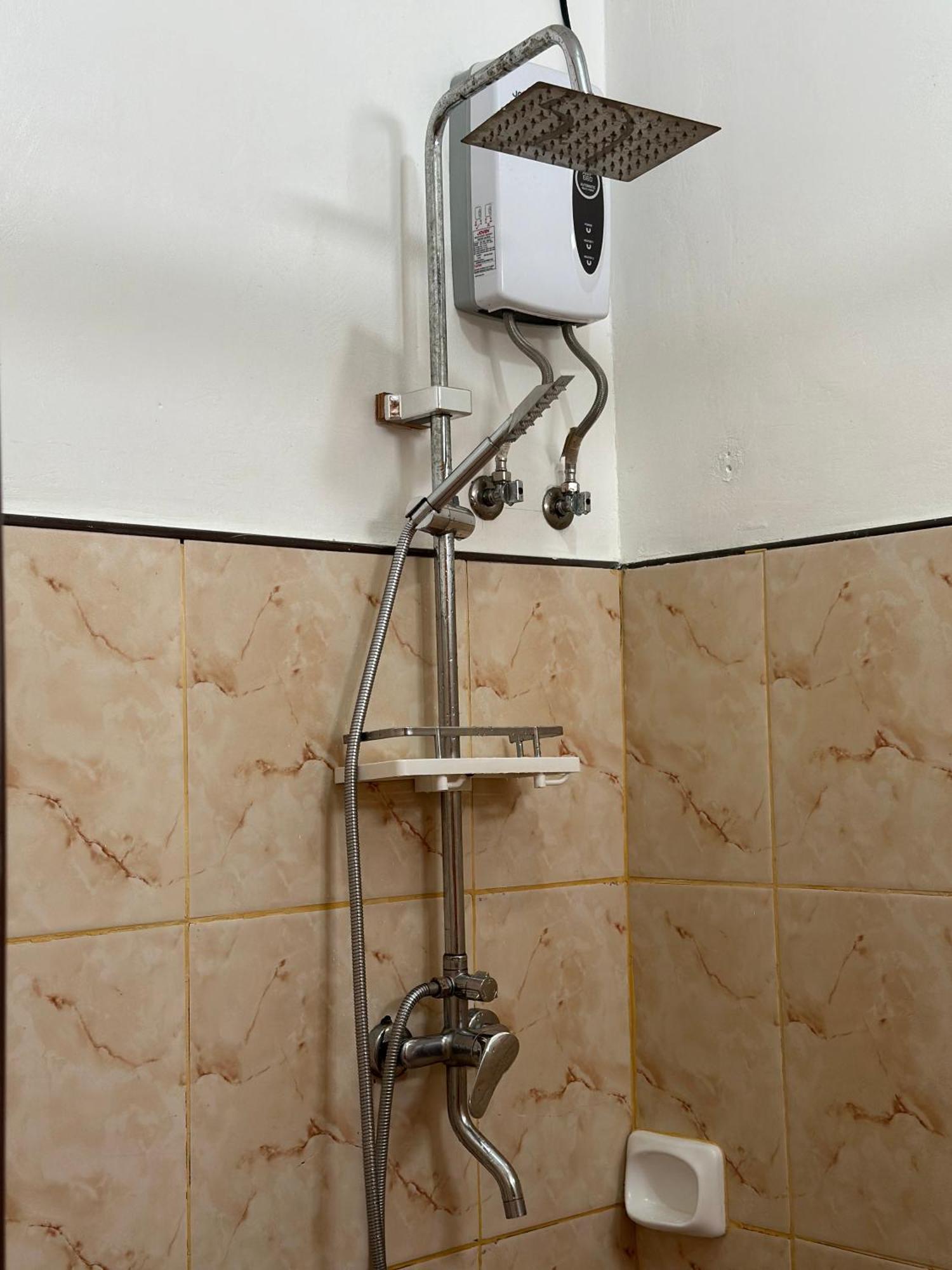 Trisha Guesthouse San Vicente  Buitenkant foto